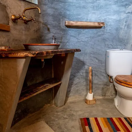 Terra אכסניה *